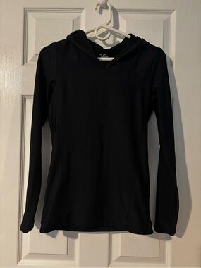 Under Armour Black Women’s Lightweight Hooded Performance Top